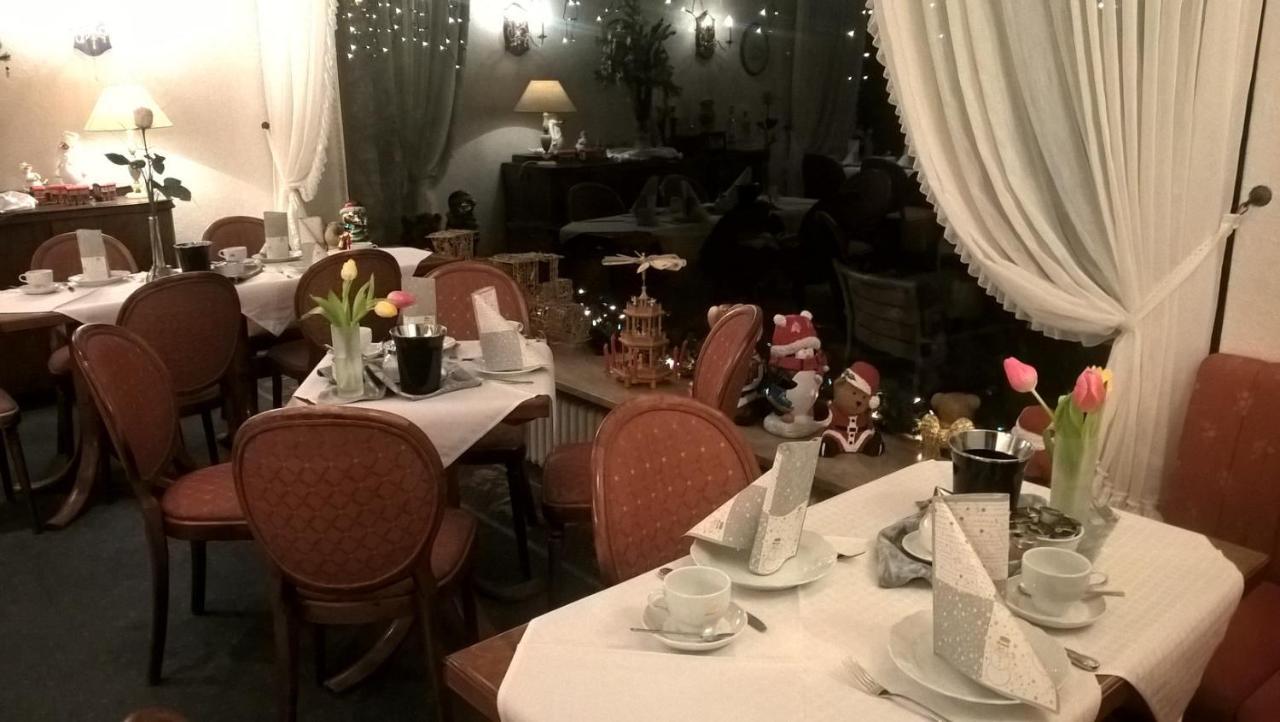 Condi Hotel Хамбург Екстериор снимка