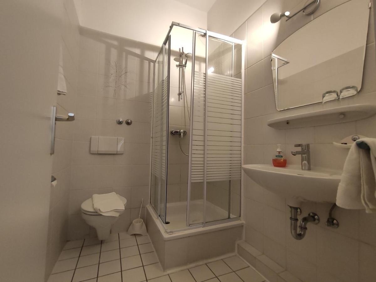 Condi Hotel Хамбург Екстериор снимка