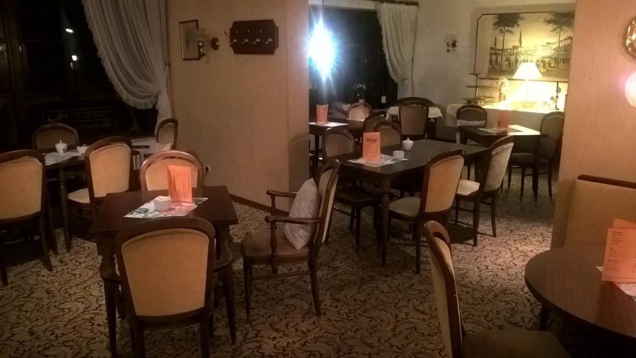 Condi Hotel Хамбург Екстериор снимка