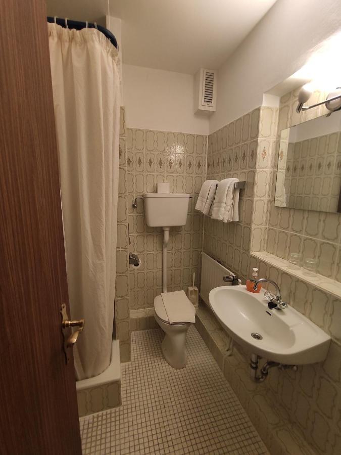 Condi Hotel Хамбург Екстериор снимка