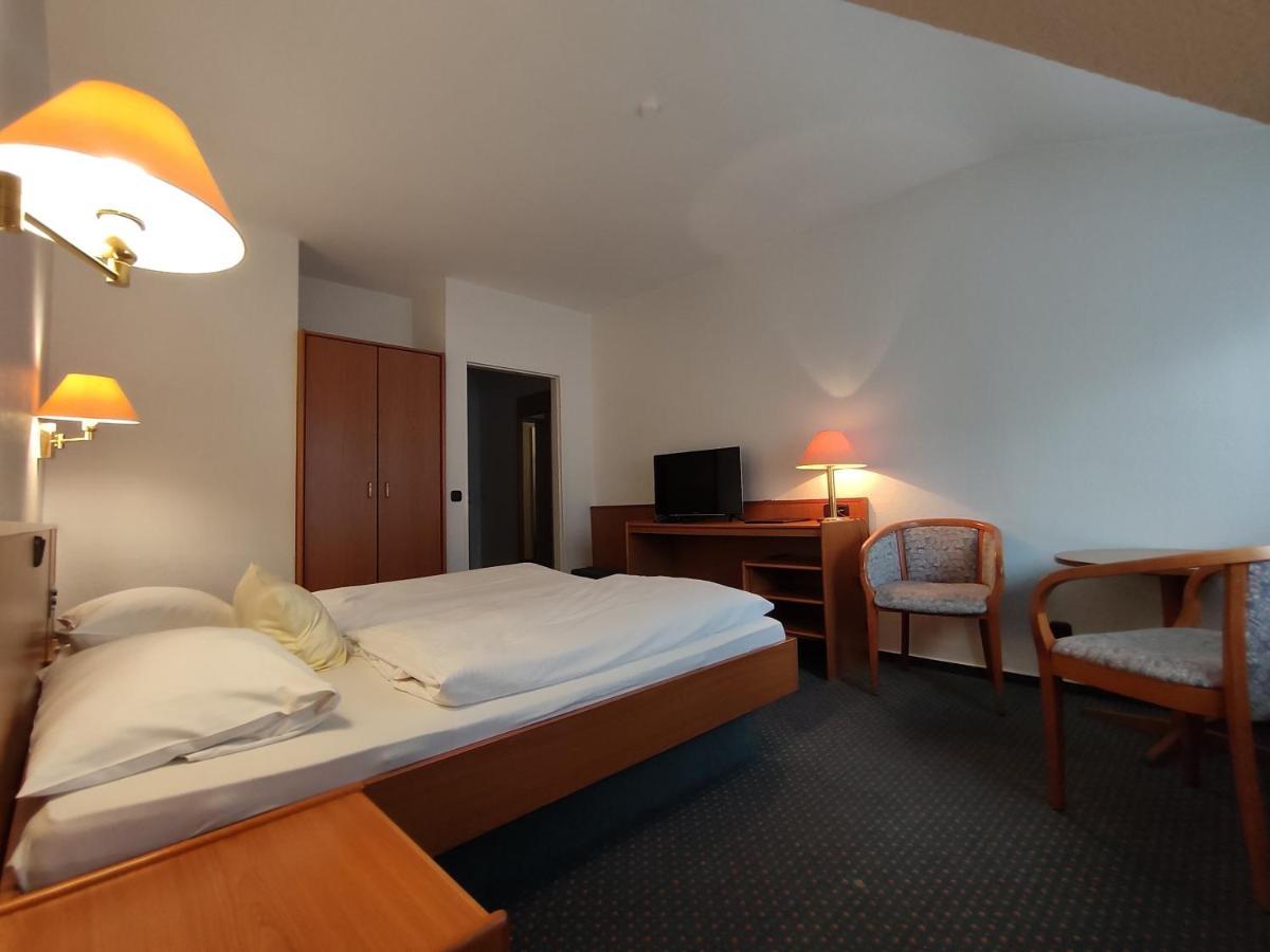 Condi Hotel Хамбург Екстериор снимка